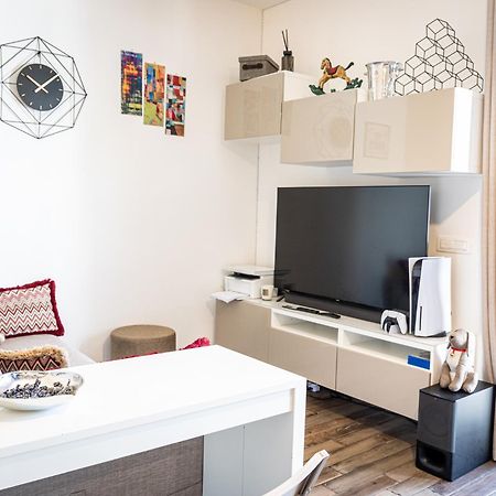 Mrb Real Estate - Maison Ludovica - Monolocale Moderno Con Giardino Frattocchie Zewnętrze zdjęcie
