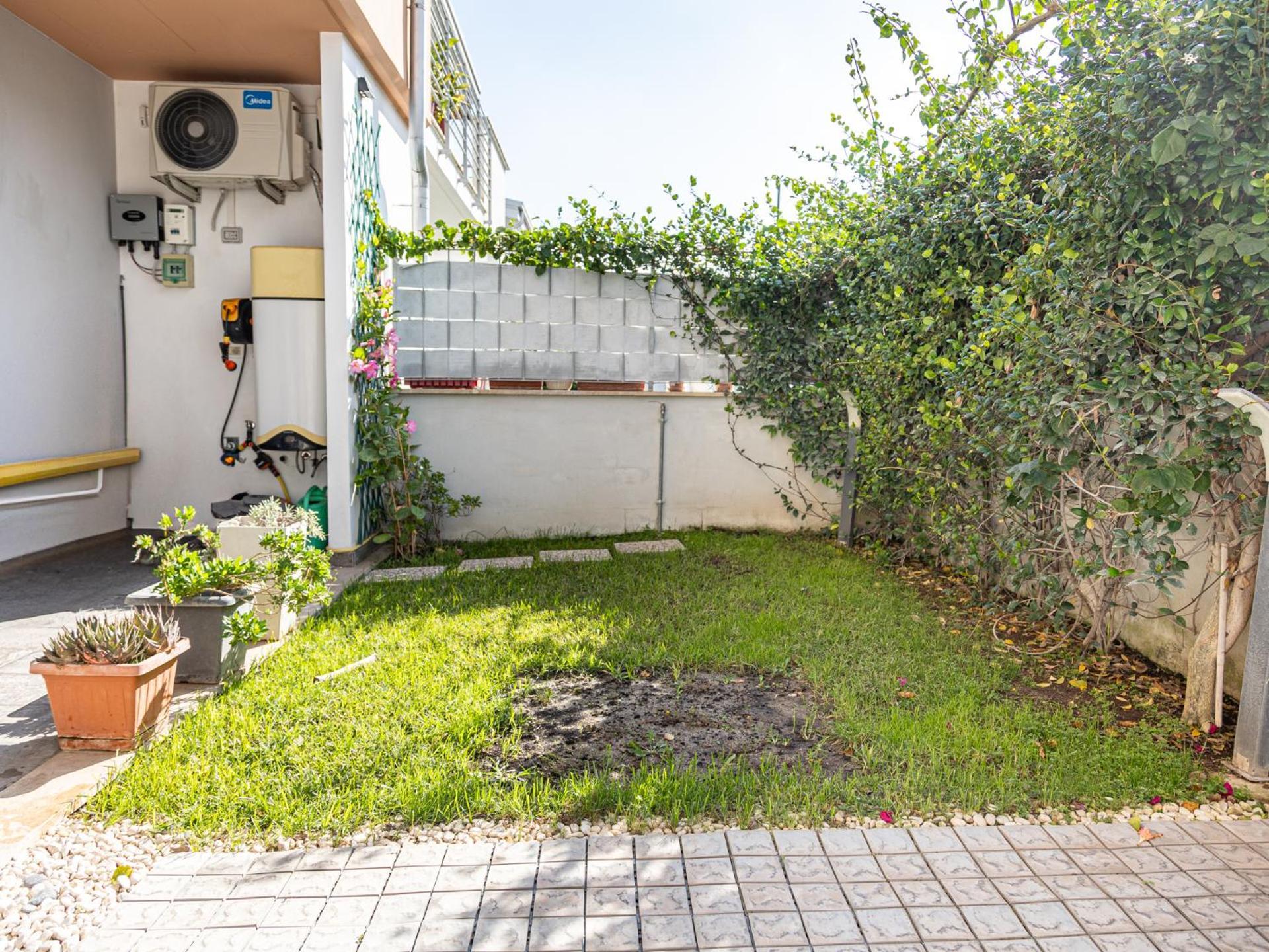 Mrb Real Estate - Maison Ludovica - Monolocale Moderno Con Giardino Frattocchie Zewnętrze zdjęcie